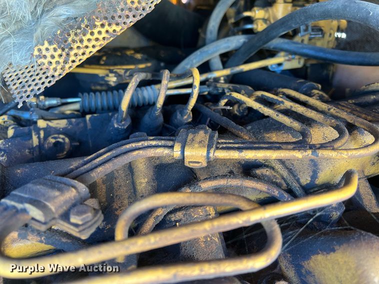 image for item OA9211 1996 Liebherr 631  track loader