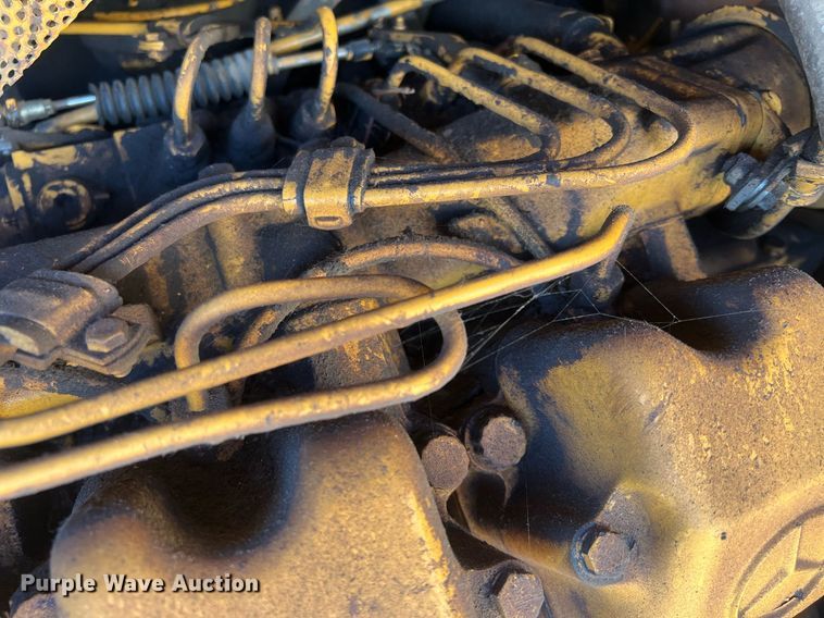 image for item OA9211 1996 Liebherr 631  track loader