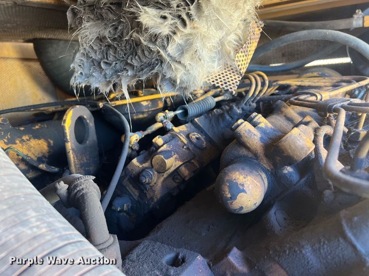 image for item OA9211 1996 Liebherr 631  track loader