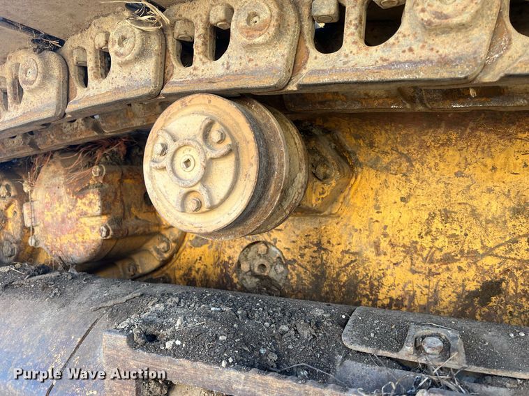 image for item OA9211 1996 Liebherr 631  track loader