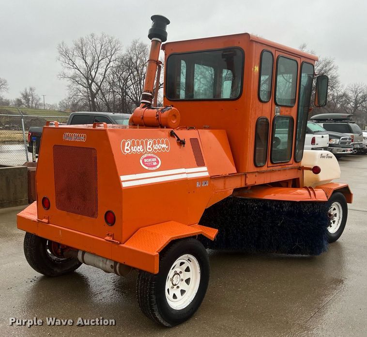 image for item OA9219 2006 Broce RJ350  broom