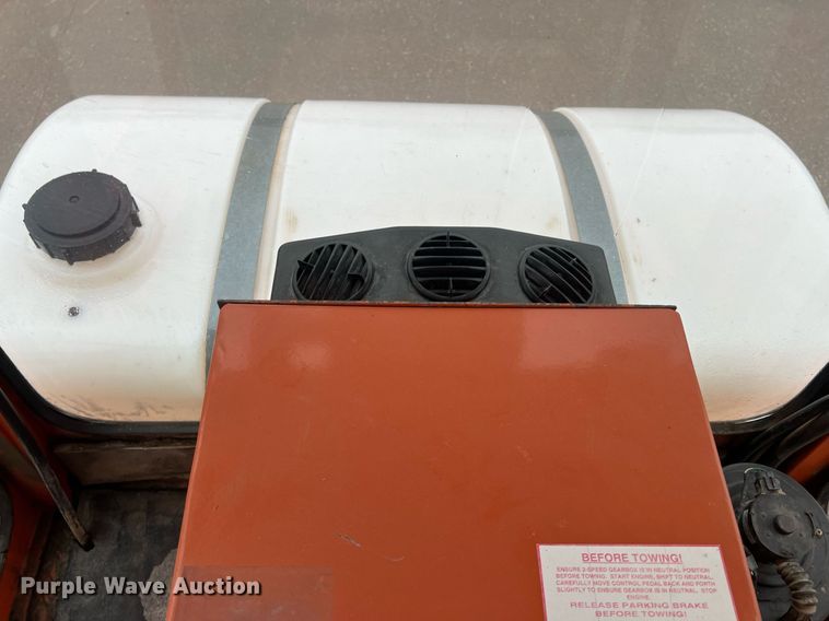 image for item OA9219 2006 Broce RJ350  broom