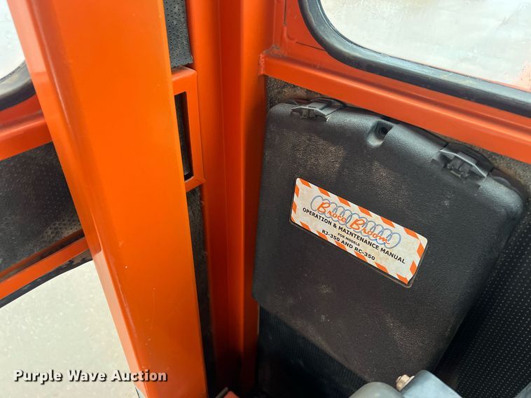 image for item OA9219 2006 Broce RJ350  broom