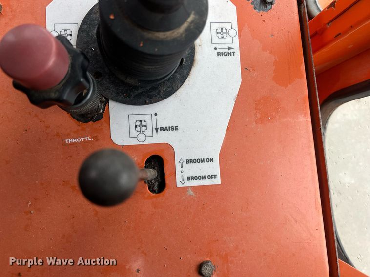 image for item OA9219 2006 Broce RJ350  broom