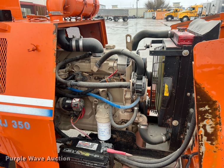 image for item OA9219 2006 Broce RJ350  broom