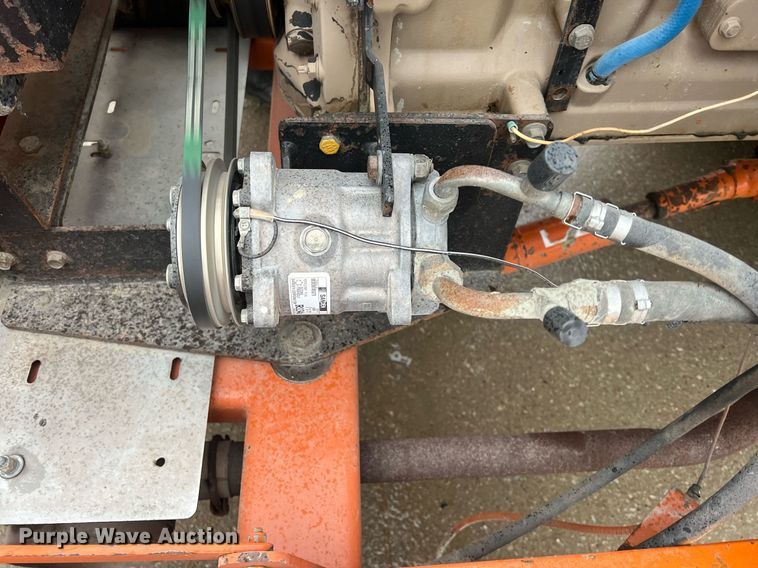 image for item OA9219 2006 Broce RJ350  broom