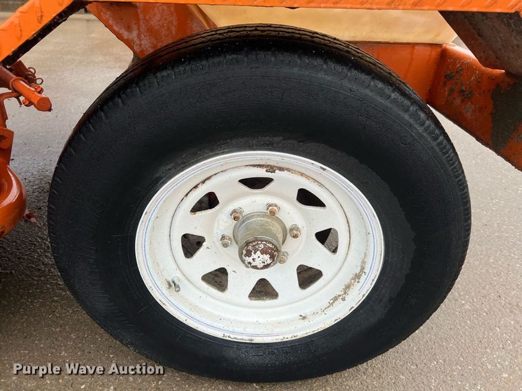 image for item OA9219 2006 Broce RJ350  broom