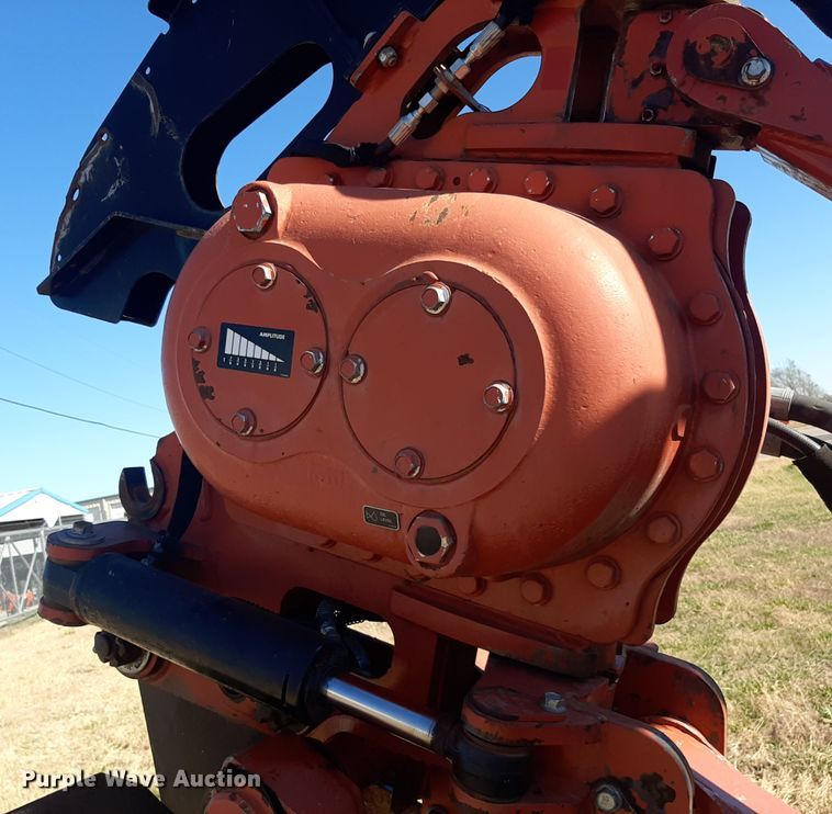 image for item OF9610 2013 Ditch Witch RT80 Quad  vibratory cable plow