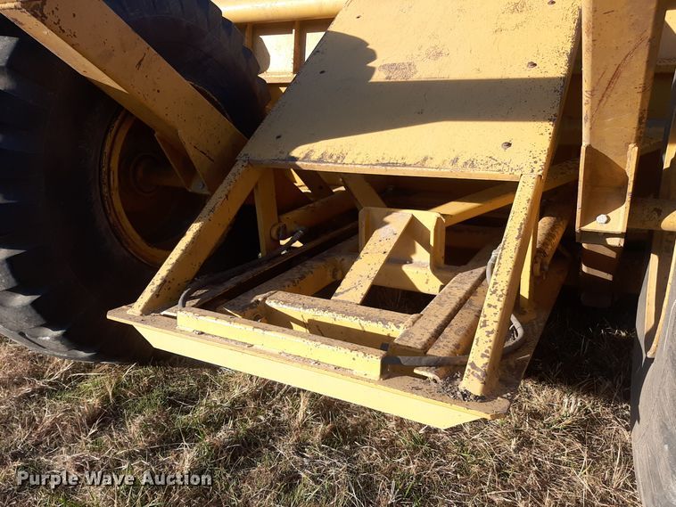 image for item OF9617 Holcomb 1400  scraper