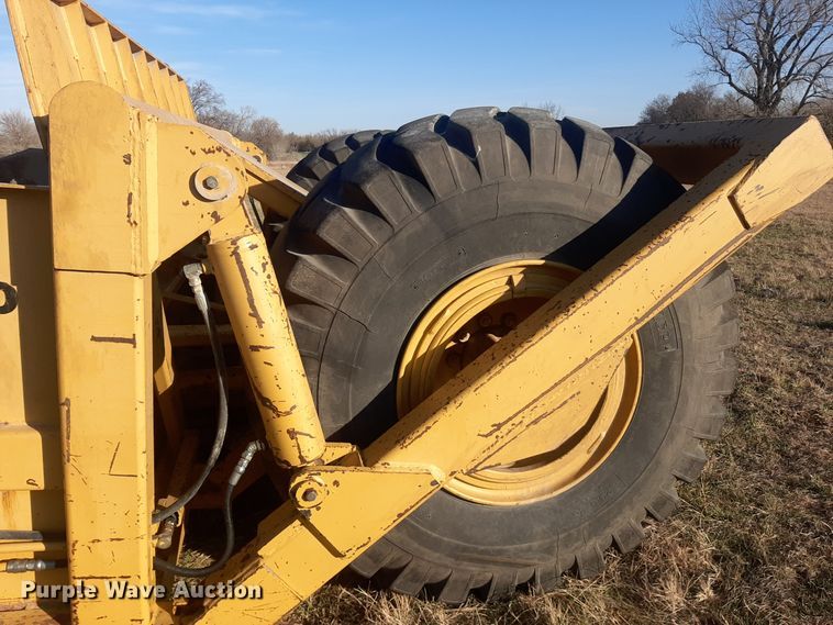 image for item OF9617 Holcomb 1400  scraper