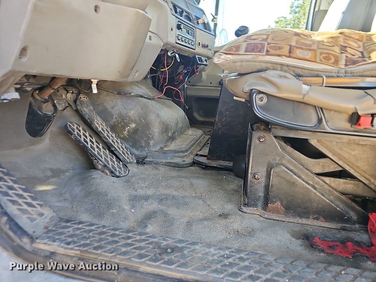 image for item OG9518 2000 Sterling L-Line  dump truck