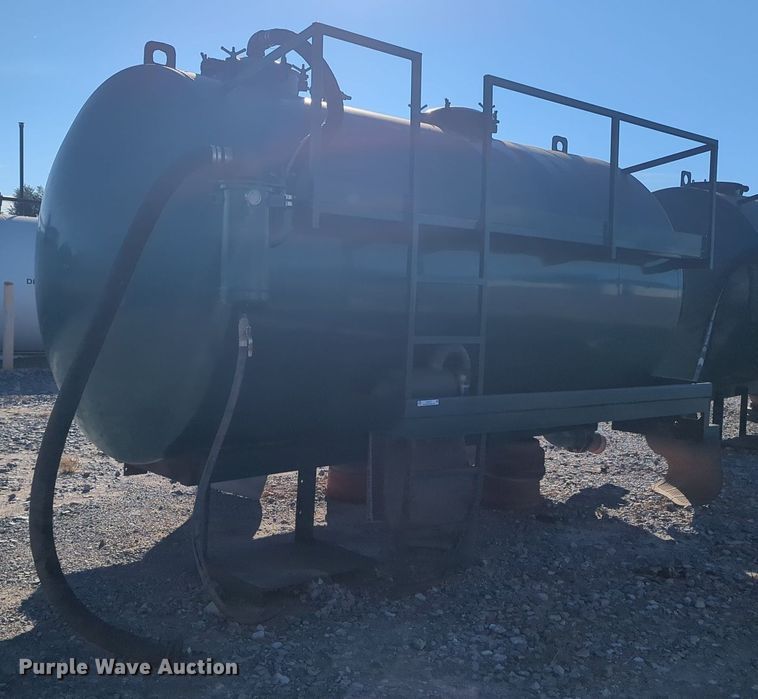 image for item OL9072 Tank bed