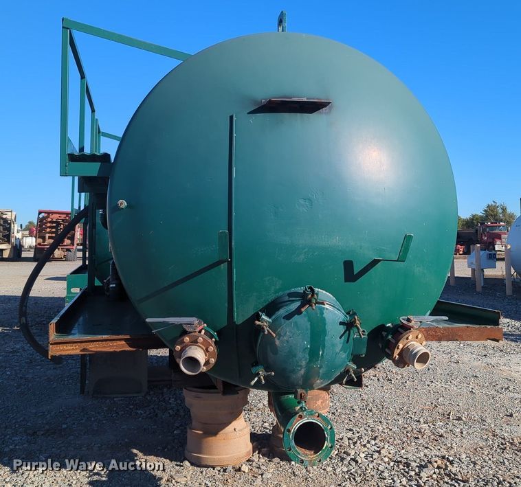 image for item OL9073 Tank bed