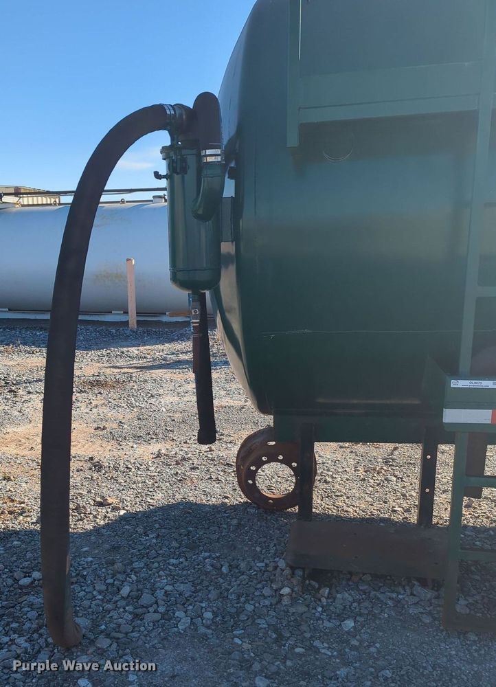 image for item OL9073 Tank bed