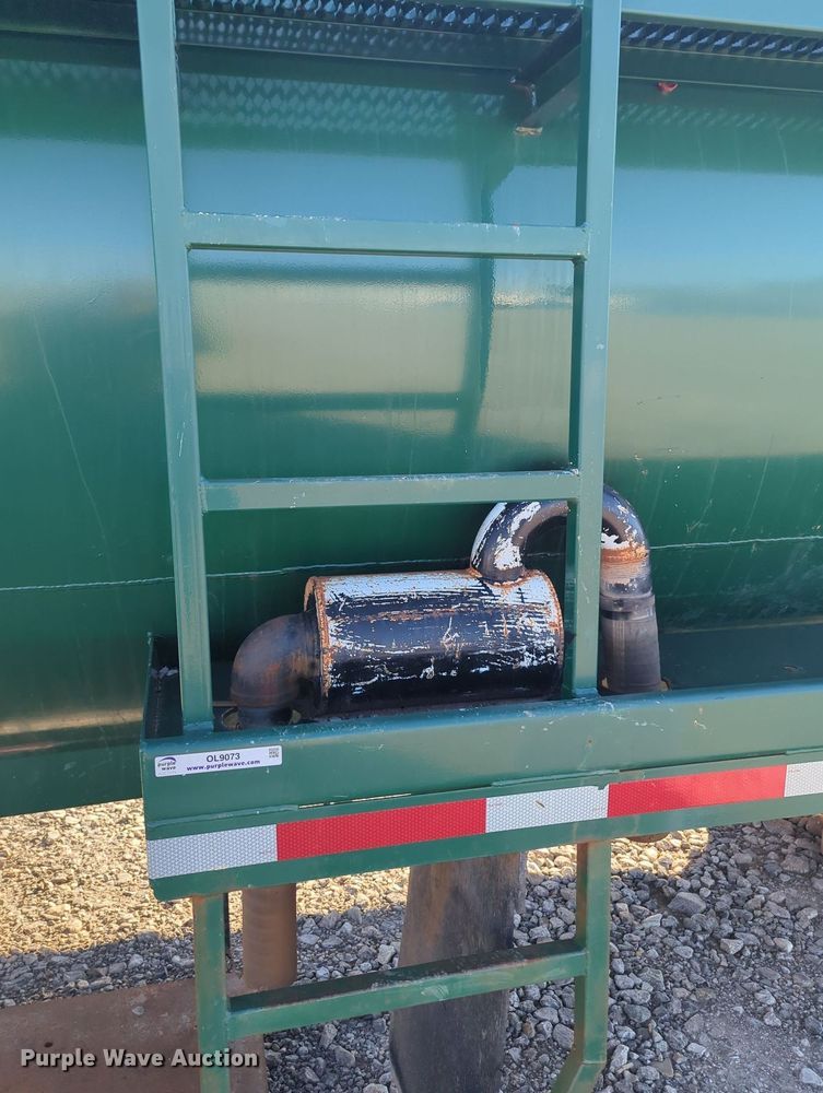 image for item OL9073 Tank bed