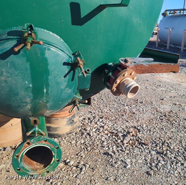 image for item OL9073 Tank bed