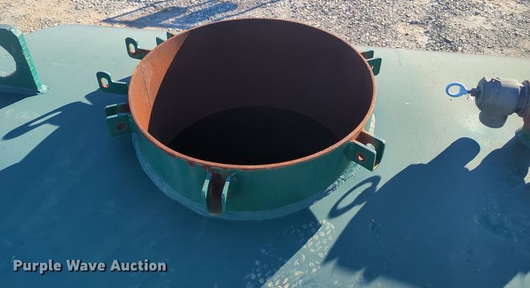 image for item OL9073 Tank bed