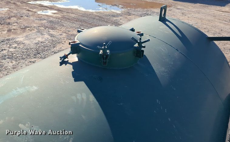 image for item OL9073 Tank bed