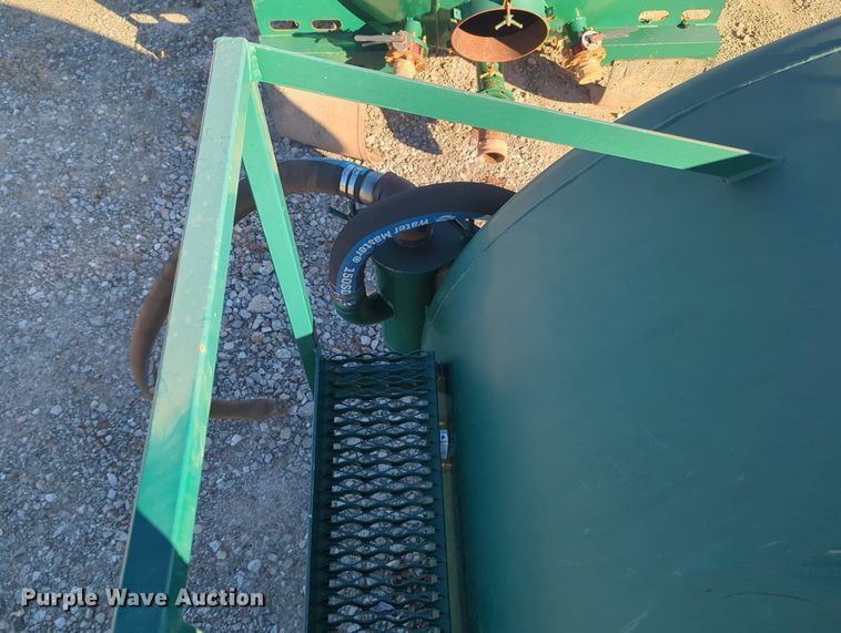 image for item OL9073 Tank bed