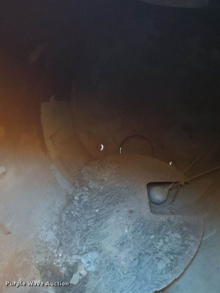 image for item OL9073 Tank bed