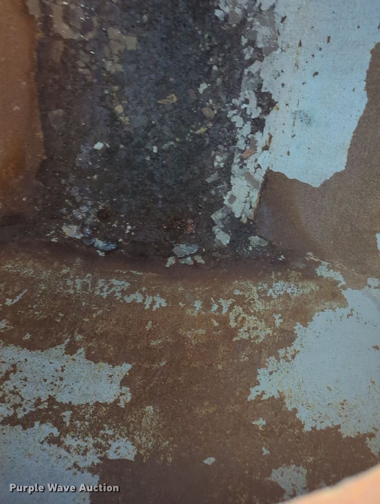 image for item OL9073 Tank bed