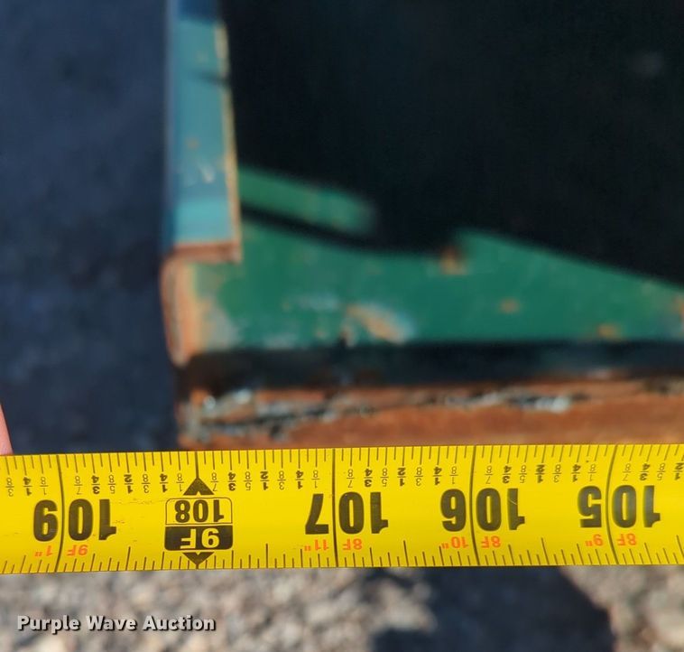 image for item OL9073 Tank bed