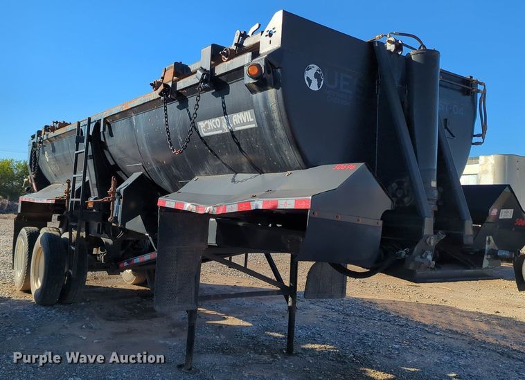 image for item OL9074 2016 Ranco Dragon  end dump trailer