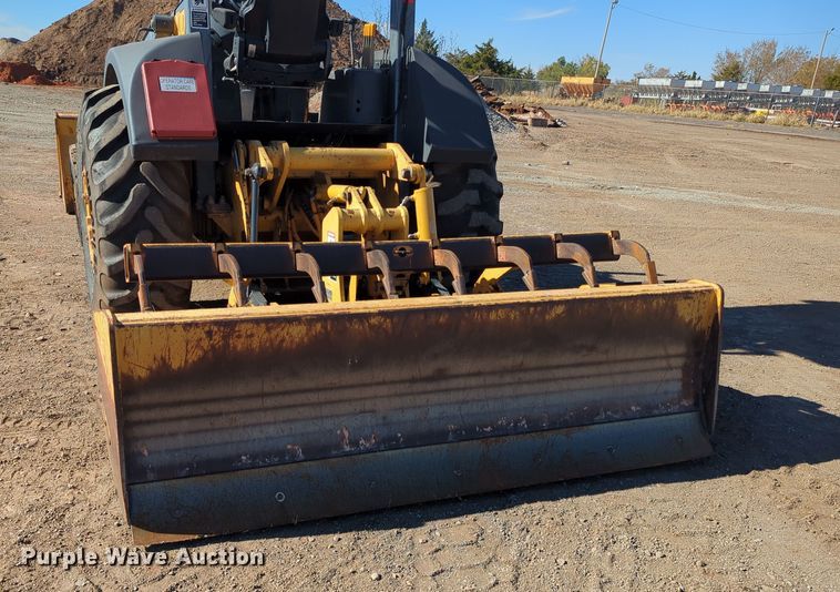 image for item OL9167 2010 John Deere 210LJ  landscape tractor