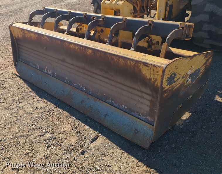 image for item OL9167 2010 John Deere 210LJ  landscape tractor