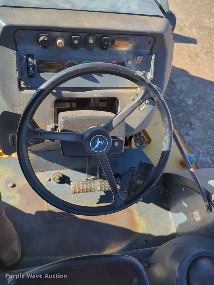 image for item OL9167 2010 John Deere 210LJ  landscape tractor