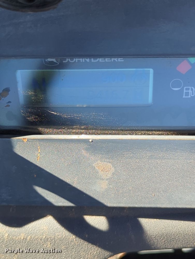 image for item OL9167 2010 John Deere 210LJ  landscape tractor