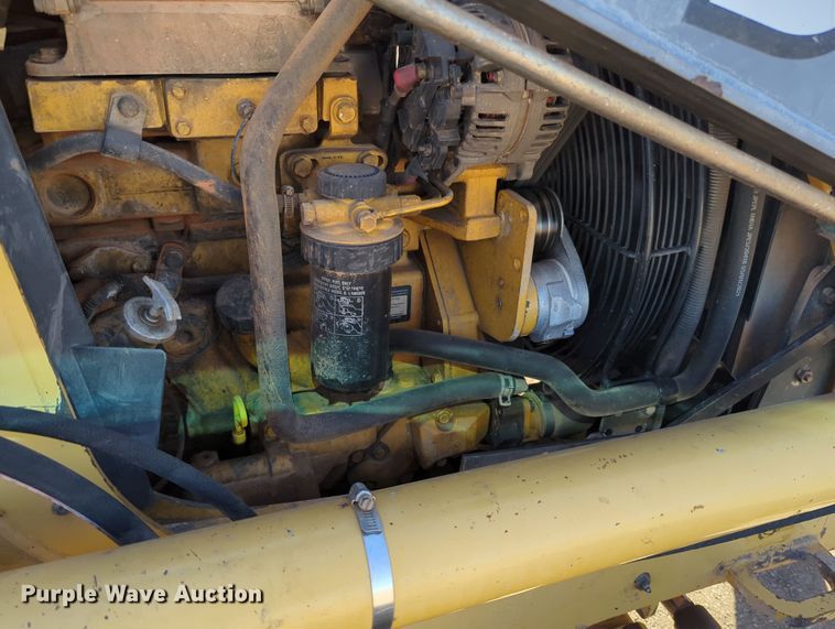 image for item OL9167 2010 John Deere 210LJ  landscape tractor