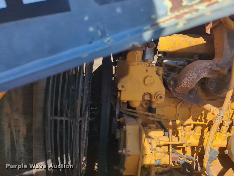 image for item OL9167 2010 John Deere 210LJ  landscape tractor