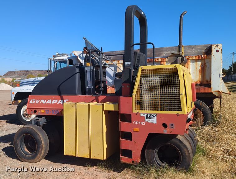 image for item OL9169 2007 Dynapac CP142  pneumatic roller