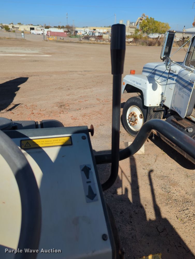 image for item OL9169 2007 Dynapac CP142  pneumatic roller