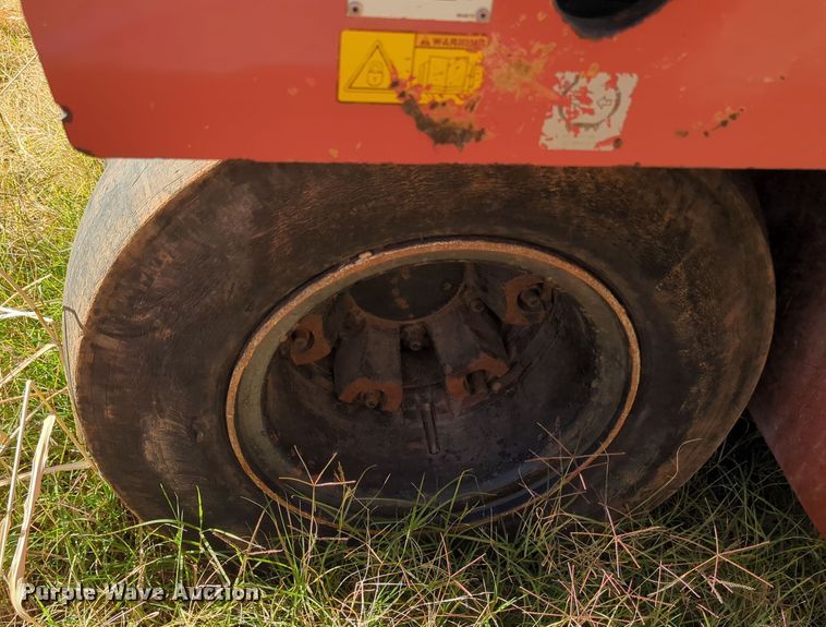 image for item OL9169 2007 Dynapac CP142  pneumatic roller