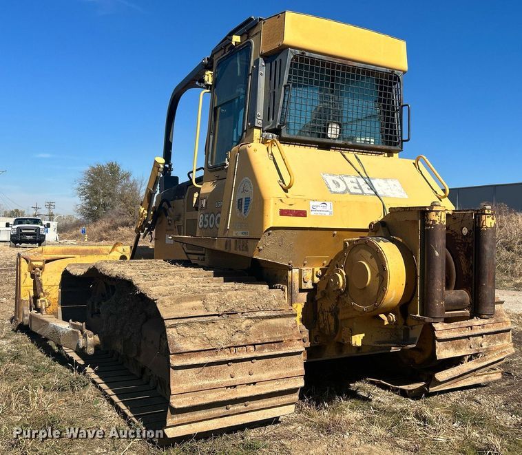 image for item DJ6474 2002 John Deere 850C LGP Series II  dozer