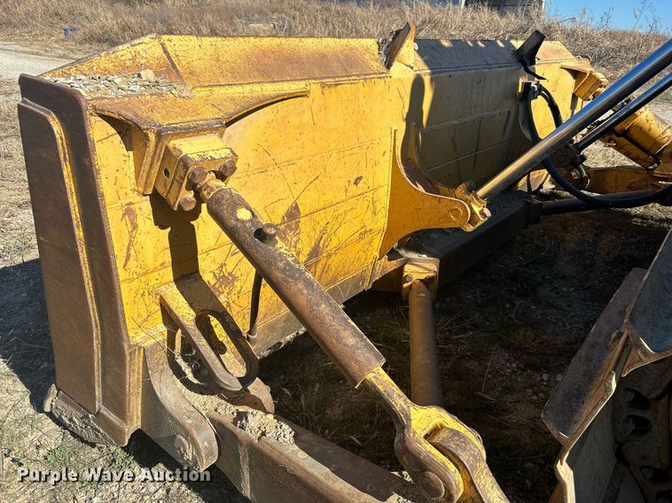 image for item DJ6474 2002 John Deere 850C LGP Series II  dozer