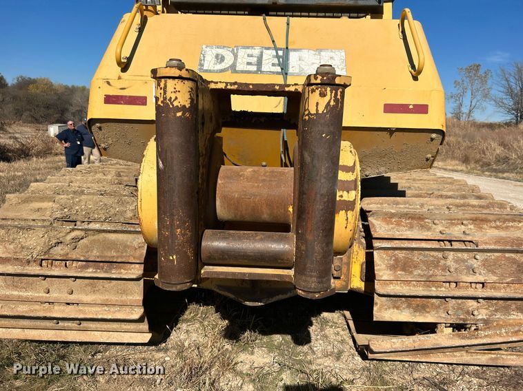 image for item DJ6474 2002 John Deere 850C LGP Series II  dozer