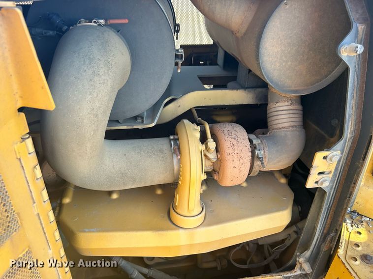 image for item DJ6474 2002 John Deere 850C LGP Series II  dozer