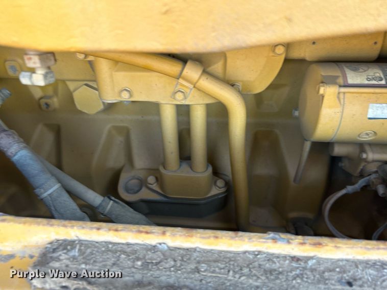 image for item DJ6474 2002 John Deere 850C LGP Series II  dozer