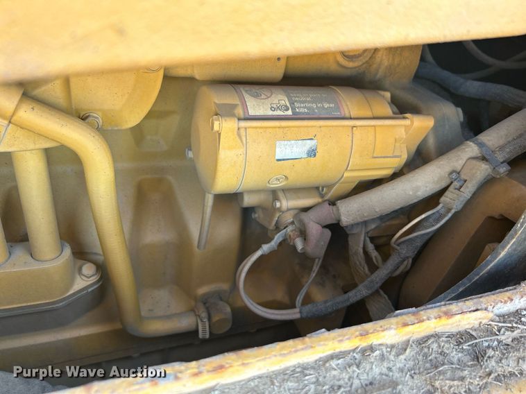 image for item DJ6474 2002 John Deere 850C LGP Series II  dozer