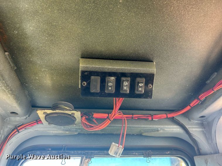 image for item DJ6474 2002 John Deere 850C LGP Series II  dozer