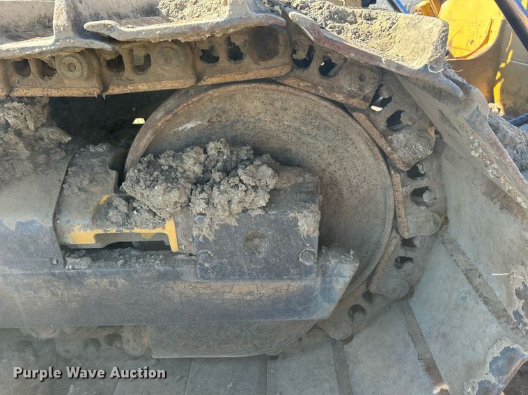 image for item DJ6474 2002 John Deere 850C LGP Series II  dozer