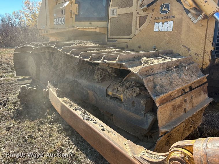 image for item DJ6474 2002 John Deere 850C LGP Series II  dozer