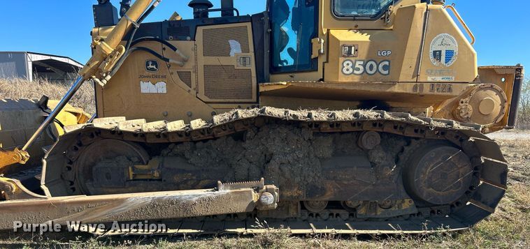 image for item DJ6474 2002 John Deere 850C LGP Series II  dozer