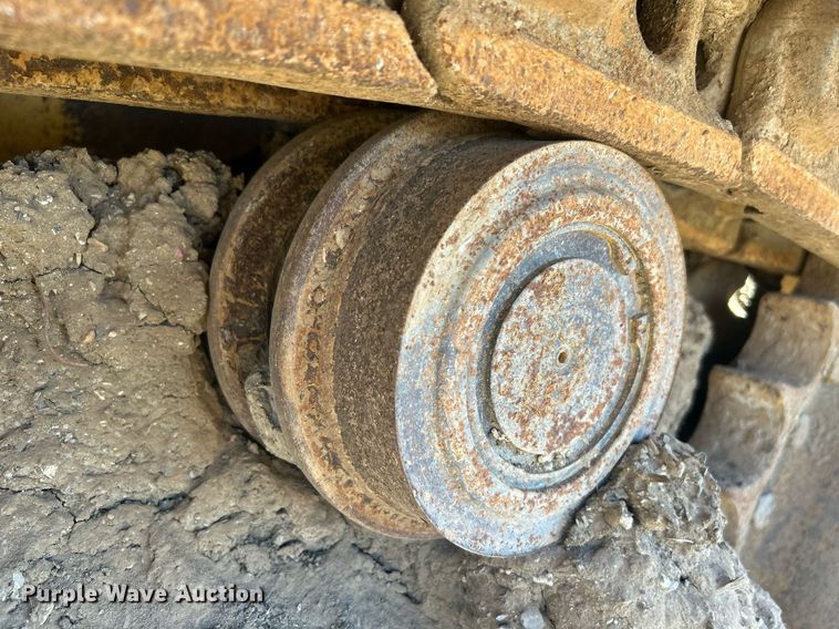 image for item DJ6474 2002 John Deere 850C LGP Series II  dozer