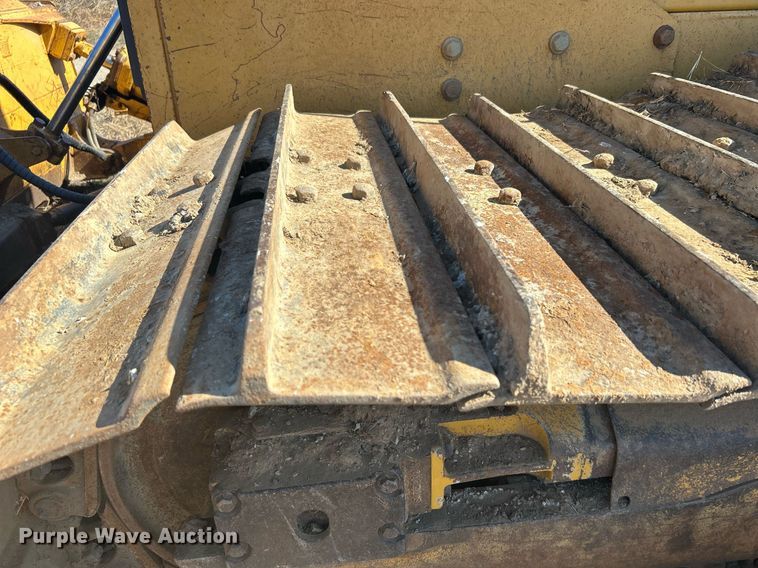 image for item DJ6474 2002 John Deere 850C LGP Series II  dozer