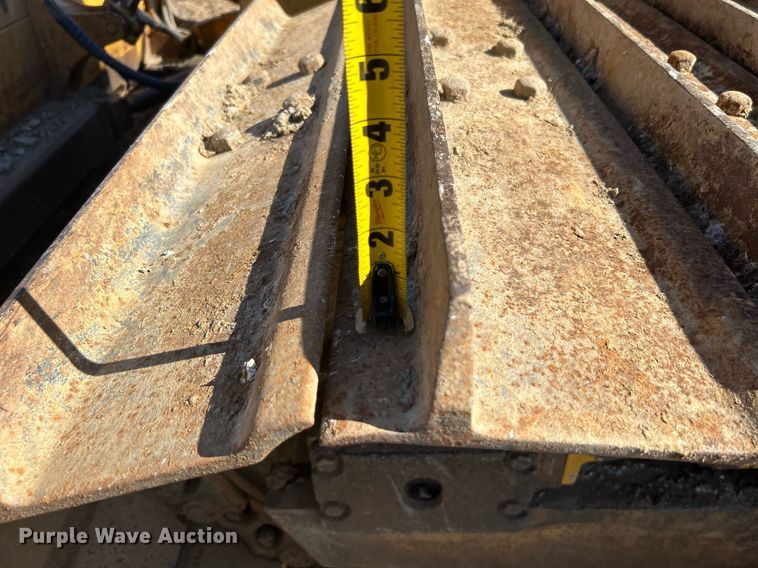 image for item DJ6474 2002 John Deere 850C LGP Series II  dozer