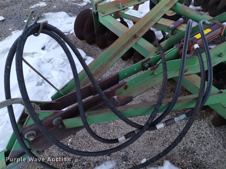 image for item DJ7032 John Deere  tandem disk